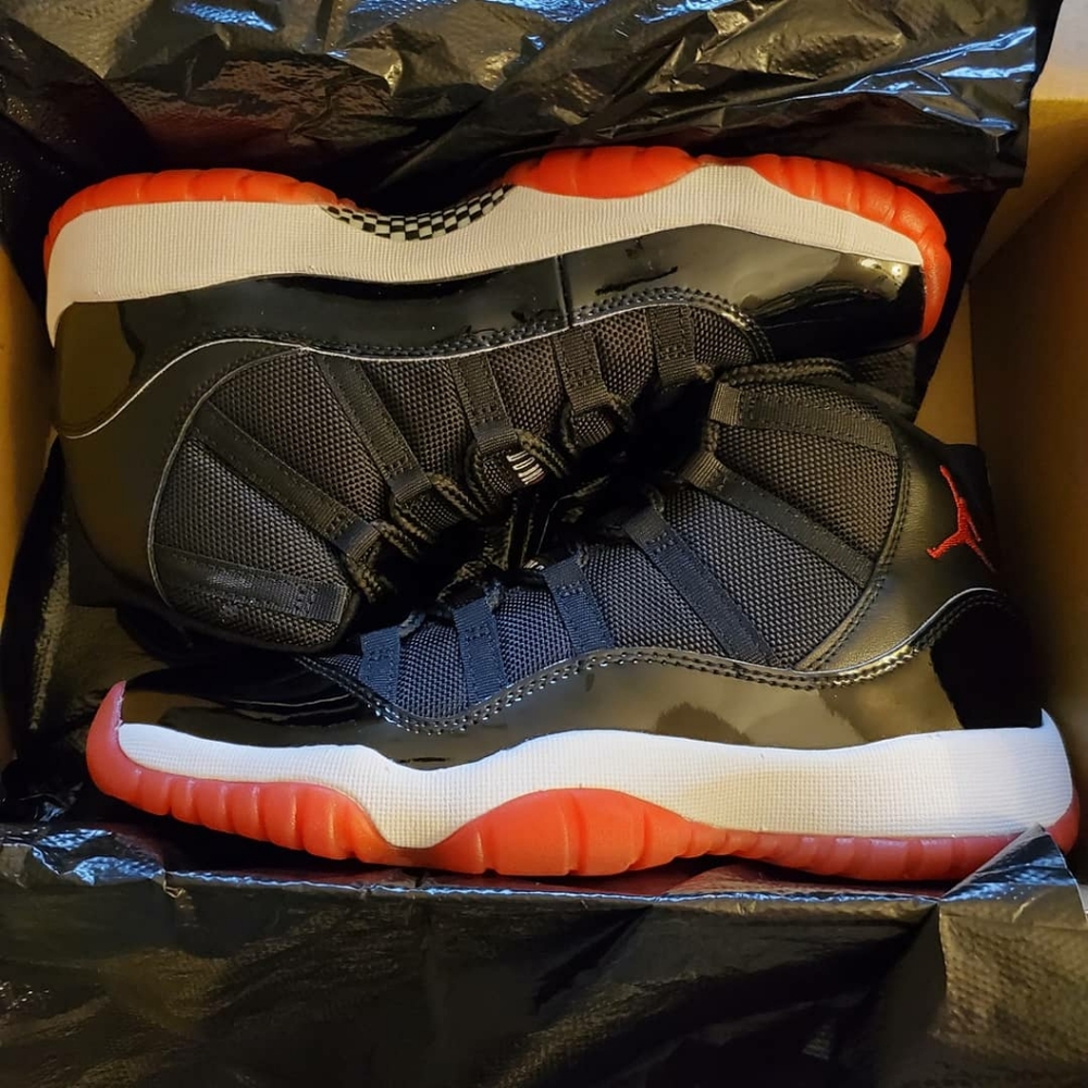 Jordan 11 retro Breds